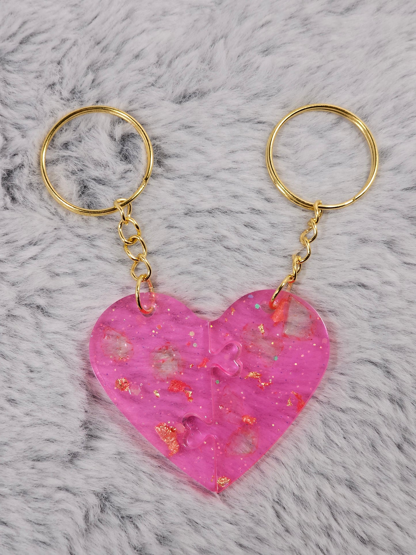 Best Friend Heart Resin Keychain Set.